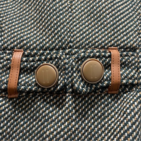 Rue 21 women's dress-up jacket. - Picture 2 of 5